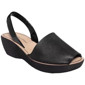 Kenneth Cole Reaction Fine Glass Platform Wedge Sandal